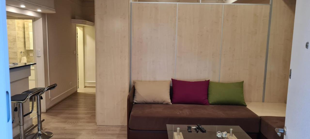 Le Coin De Simon Apartment เบลเกรด ภายนอก รูปภาพ