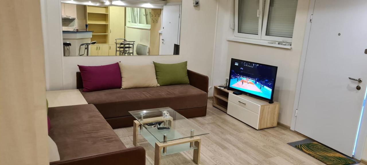 Le Coin De Simon Apartment เบลเกรด ภายนอก รูปภาพ